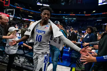 Memphis Men’s Basketball vs. University of Illinois at Chicago