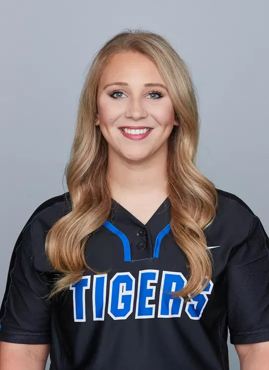 © University of Memphis. Trey ClarkGraves_Ashten_1920SB_2502_TC_20191122