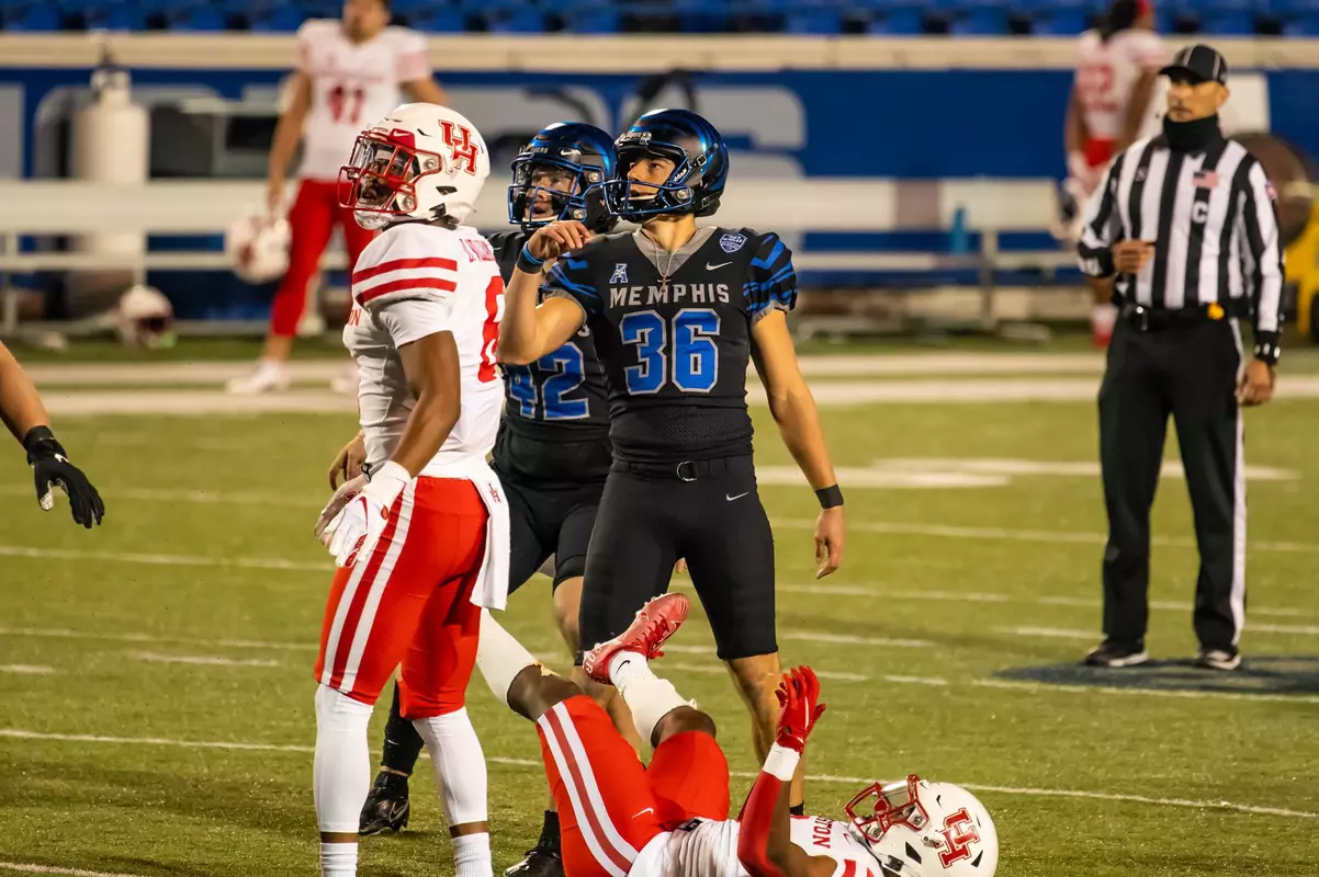 Memphis vs. Houston Football Riley Patterson