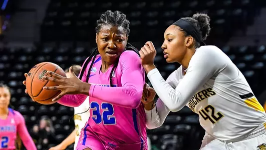 Feb 12, 2020; Wichita, Kansas, USA; during during an AAC matchup between the Memphis Tigers and Wichita State Shockers at Charles Koch Arena ©KellyRoss