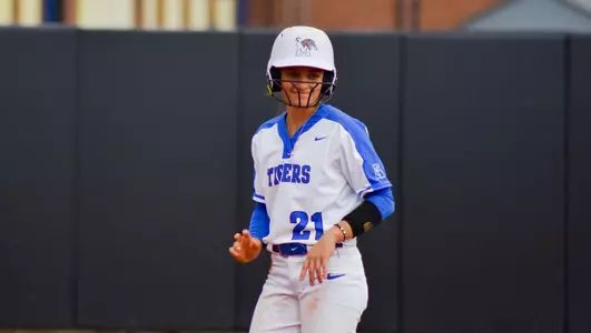 Alyssa Dean vs. Evansville