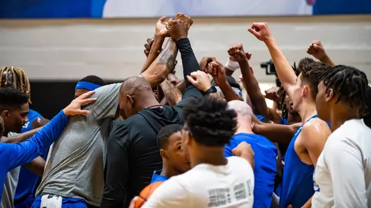 Men's Basketball Team