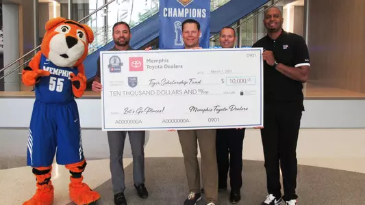 Memphis Toyota Dealers Check Presentation