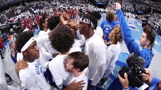 Memphis Tigers v Alabana Crimson Tide Team