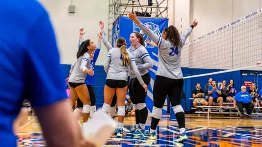 Team during the Memphis vs. Oakland volleyball match on 09092022.