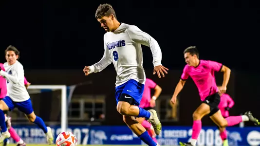 Forward Alberto Cruz (9) during the Memphis vs. Lipscomb Menâ??s Soccer game on 10182022.