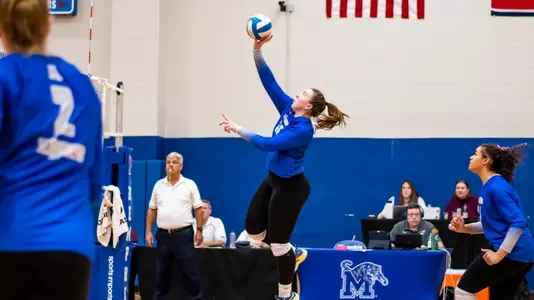 Middle Blocker Kate Bass (13) during the Memphis vs. SMU volleyball match on 10262022.