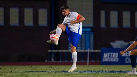 Defender Cam Weston (12) during the Memphis vs. Xavier Menâ??s Soccer game on 09012022.