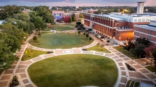 Alumni Mall