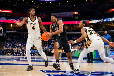 Eli McCadden driving against vcu