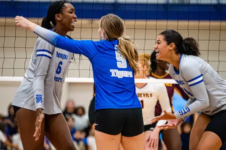 Outside Hitter Hannah Jones (6) & Right Side Hitter Clara Bednarek (14) during the Memphis vs. Arizona State volleyball match on 09142023.