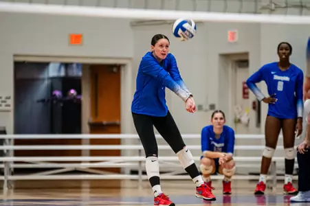 Defensive Specialist Mackenzie Leach (3) during the Memphis vs. UTSA volleyball match on 10272023.
