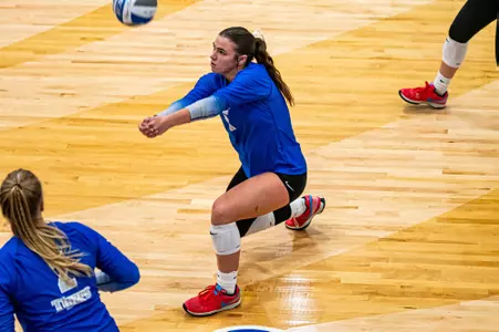 Defensive Specialist Rylee Busse (11) during the Memphis vs. Little Rock Arkansas volleyball match on 09162023.