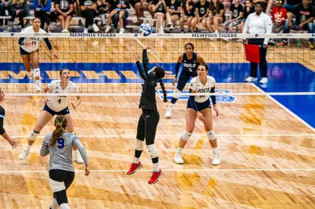 Setter Catalina Martinez (23) during the Memphis vs. Rice volleyball match on 10062023.