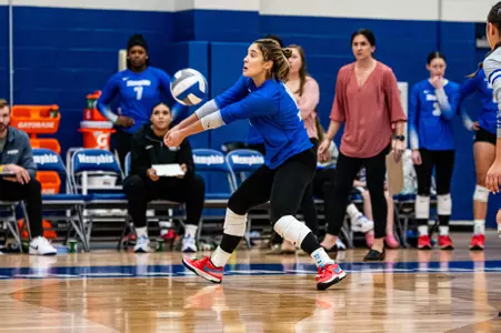 Libero Bailey Houlihan (10) during the Memphis vs. UTSA volleyball match on 10272023.
