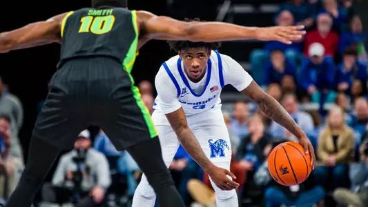 Guard Kendrick Davis (3) during the Memphis vs. South Florida Men’s Basketball game on 12292022.