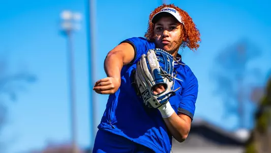 Ari Cox-Cole Warming Up