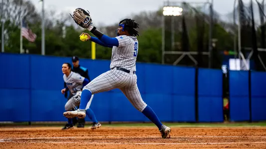 Taniyah Brown Pitching