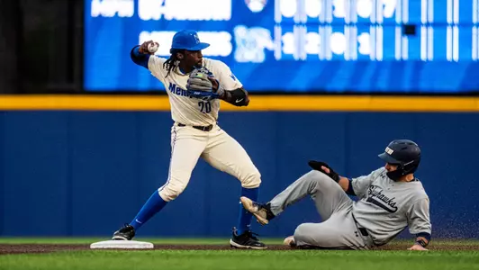 Daunte Stuart vs UT Martin, by Matt Smith