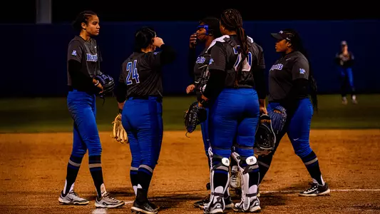 Deana Cunningham Signing