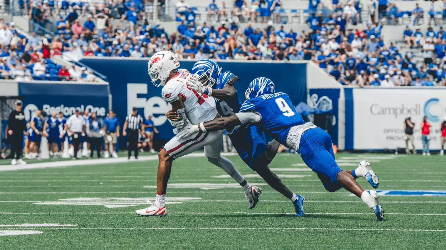 William Whitlow Jr. Tackle vs. Arkansas 9/20