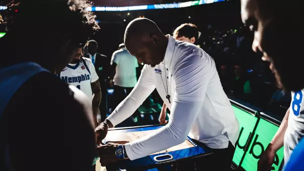 Penny Hardaway pregame