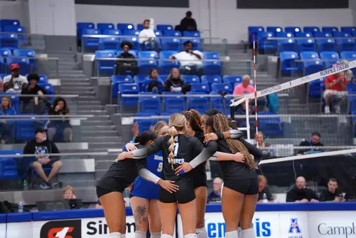 VB Huddle Shot