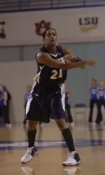 Suntana Granderson scored 19 points on Friday.