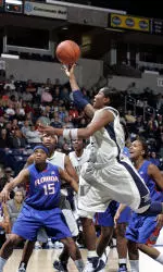 Suntana Granderson scored 12 points on Friday.