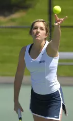 Sophomore Jill Ducro picked up wins in both singles and doubles versus NKU
