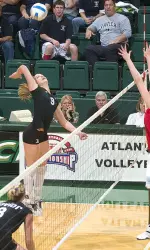 Junior Kelly Ruth posted a match-high 20 kills versus No. 14 Middle Tennessee