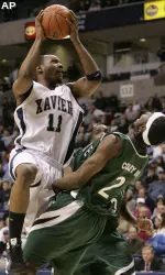 Senior B.J. Raymond led the Musketeers with 23 points and 10 rebounds, his second career double-double.