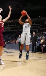 Tyeasha Moss scored 14 points on Monday.