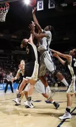 Amber Harris and the Musketeers are moving on to the Elite Eight.