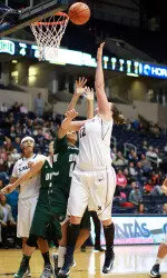 Senior Jessica Pachko's eight first-half points helped her surpass the 1,000-point mark for her career