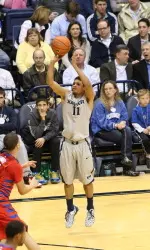 Dee Davis tied his season-high total with 17 points.