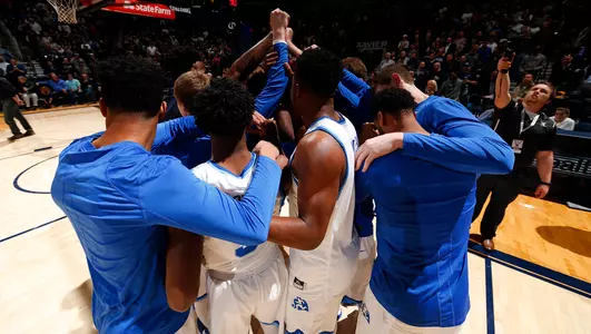 Men's Basketball - Huddle