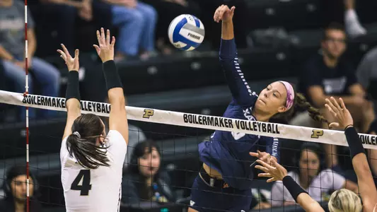Audrey Adams - Xavier Volleyball at Purdue