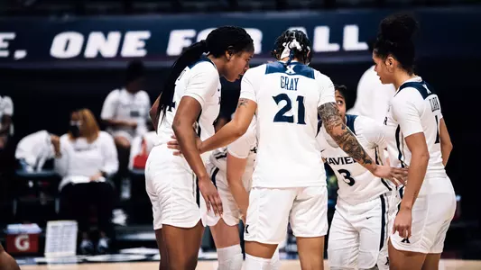 2020-21 WBB Huddle