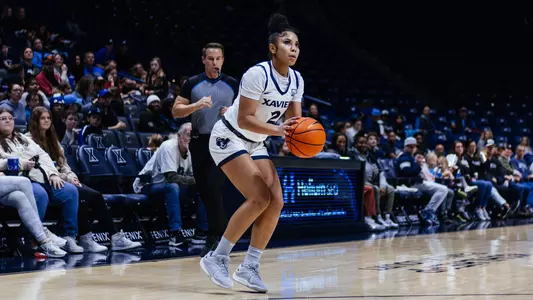 Aizhanique Mayo vs Providence