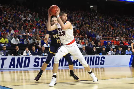 Mar 15, 2018; Boise, ID, USA; Gonzaga Bulldogs forward Killian Tillie (33) handles the ball against UNC-Greensboro Spartans forward Garrett Collins (15) in the second half during the first round of the 2018 NCAA Tournament at Taco Bell Arena. Mandatory Credit: Brian Losness-USA TODAY Sport