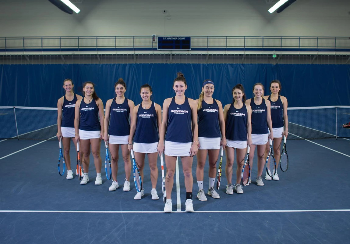 2018-19 Women's Tennis Team Photo