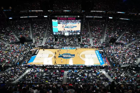 NCAA Basketball: NCAA Tournament West Regional-UCONN vs Gonzaga