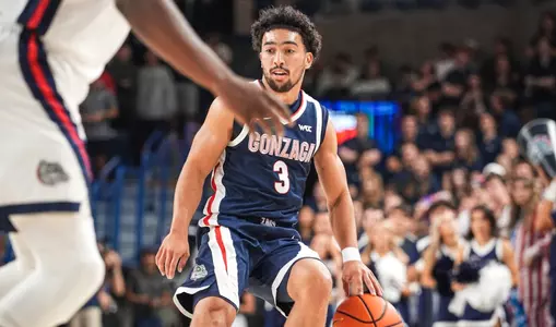 Braeden Smith dribble