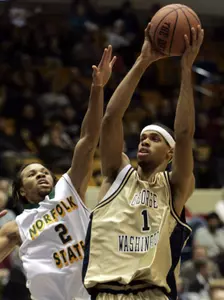Omar Williams goes up for a shot over Norfolk State's Keith Young (2) (AP Photo)