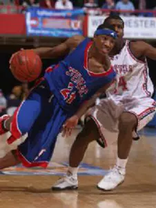 Tony Taylor has signed a NLI to play for GW next season.