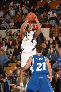 Wynton Witherspoon led the Colonials with 19 points and seven rebounds in their 63-61 loss to the Flyers on Thursday.