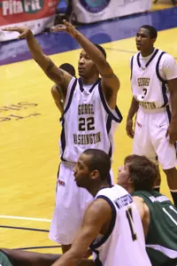 Damian Hollis is the A-10's leading free throw shooter.