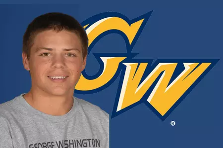 Junior Chris Kushma began his fall campaign with a 4-0 singles record.