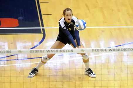 Candace Silva-Martin led all players with 23 digs Friday night in Charlotte.